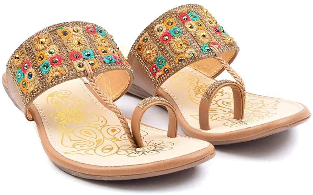 Flat best sale fancy chappal