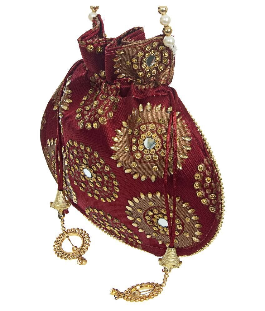Latest collection of #bridal clutches and hand #purse 2020| fashion trends  | Fancy clutch, Fancy purses, Bridal clutch bag
