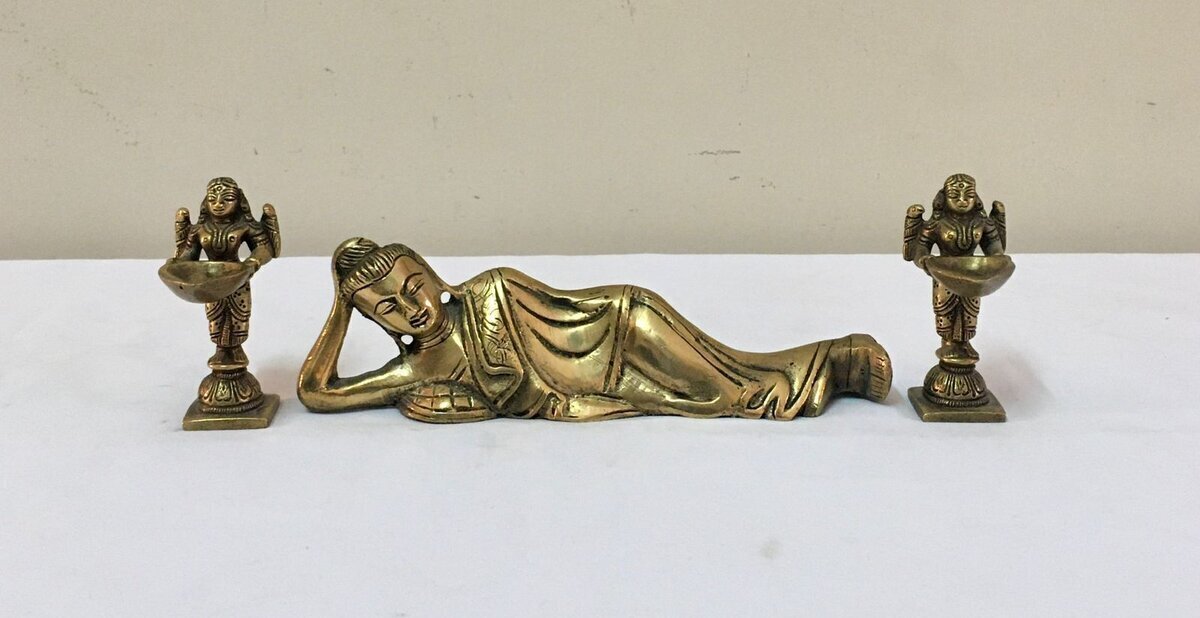 Brass Vintage Scooter Miniature Showpiece Statue for Home Décor Set of 1  Piece