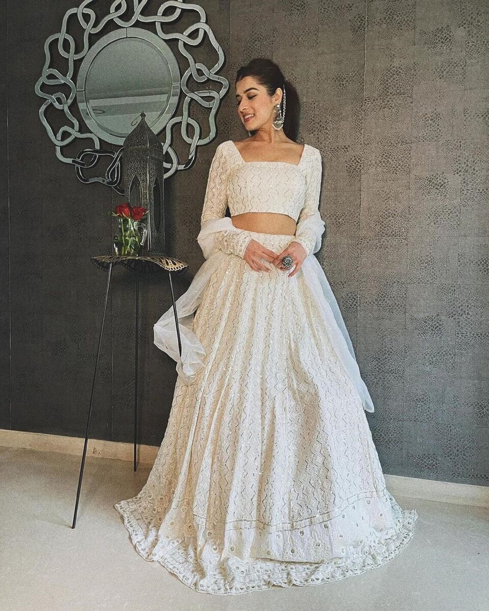 Bollywood Actress Malaika Arora Wear Designer White Wedding lehenga with  Embroidered full Sleeves Top made to order -