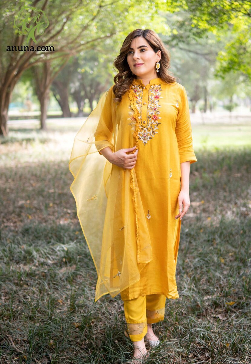 Yellow Color Round Neck Printed Straight Kurti for Women - VOOTBUY